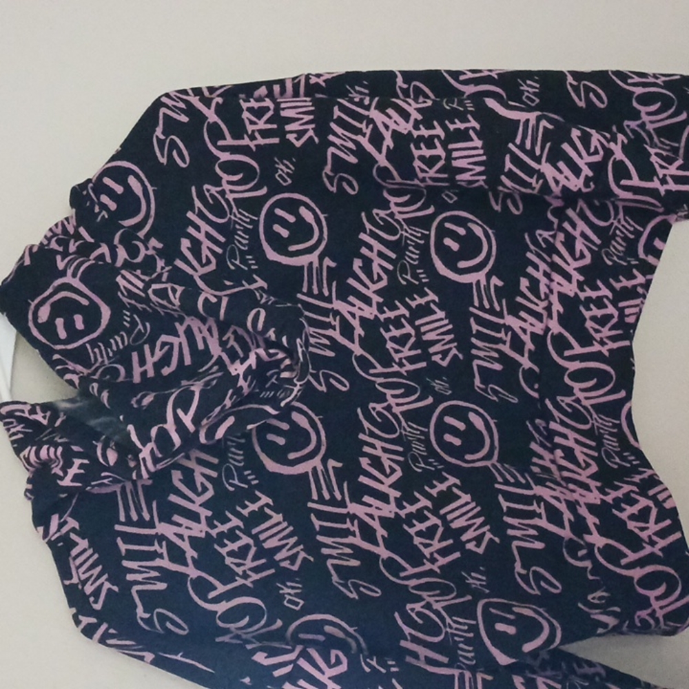 ⭐️4/$20❤️GRAPHIC HOODIE - Picture 4 of 5